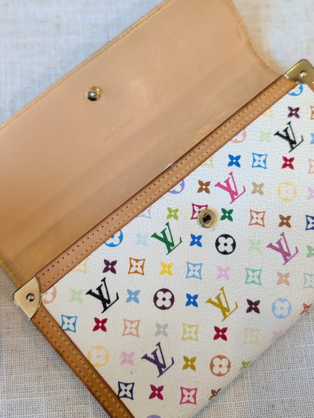 Louis Vuitton Multicolor Monogram White Canvas Clutch Wallet - Picture 4 of 16